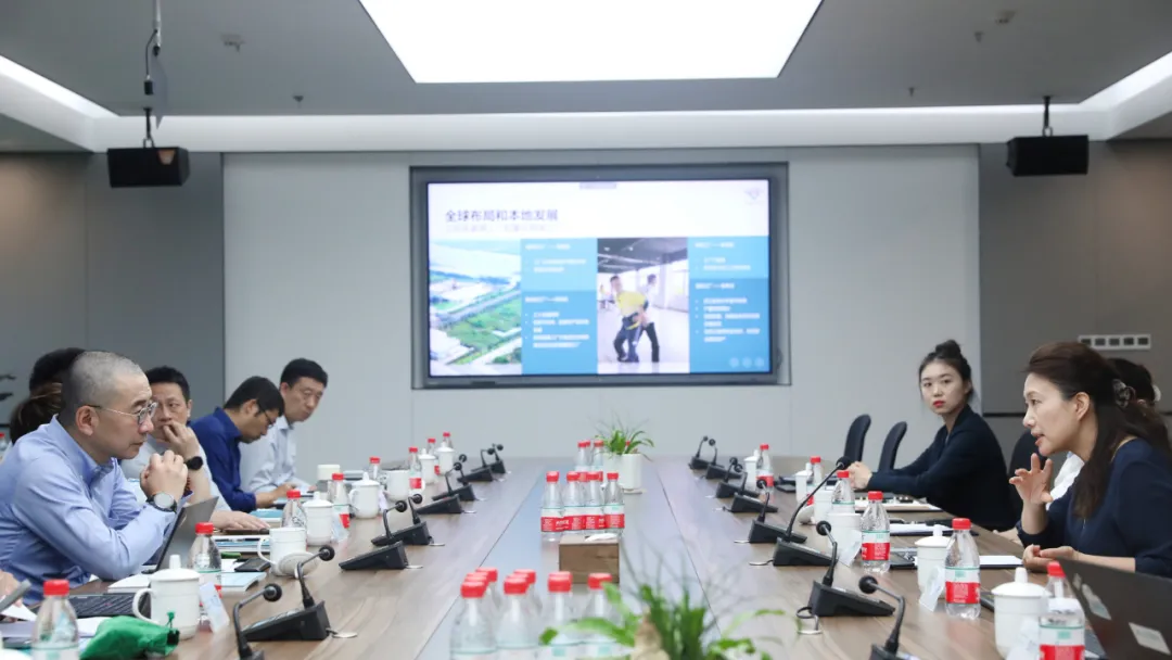 Vicepresidente Ejecutivo de Schneider Electric Yin Zheng visitó Tianqi Lithium 第 3 张